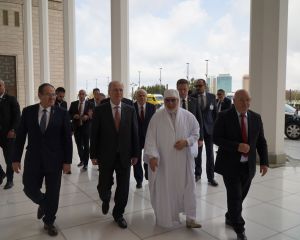 عميد جامع الجزائر يستقبل رئيس الوزراء الفلسطيني