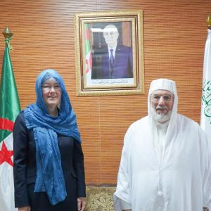 عميد جامع الجزائر يستقبل سفيرة جمهورية ألمانيا الاتّحاديّة