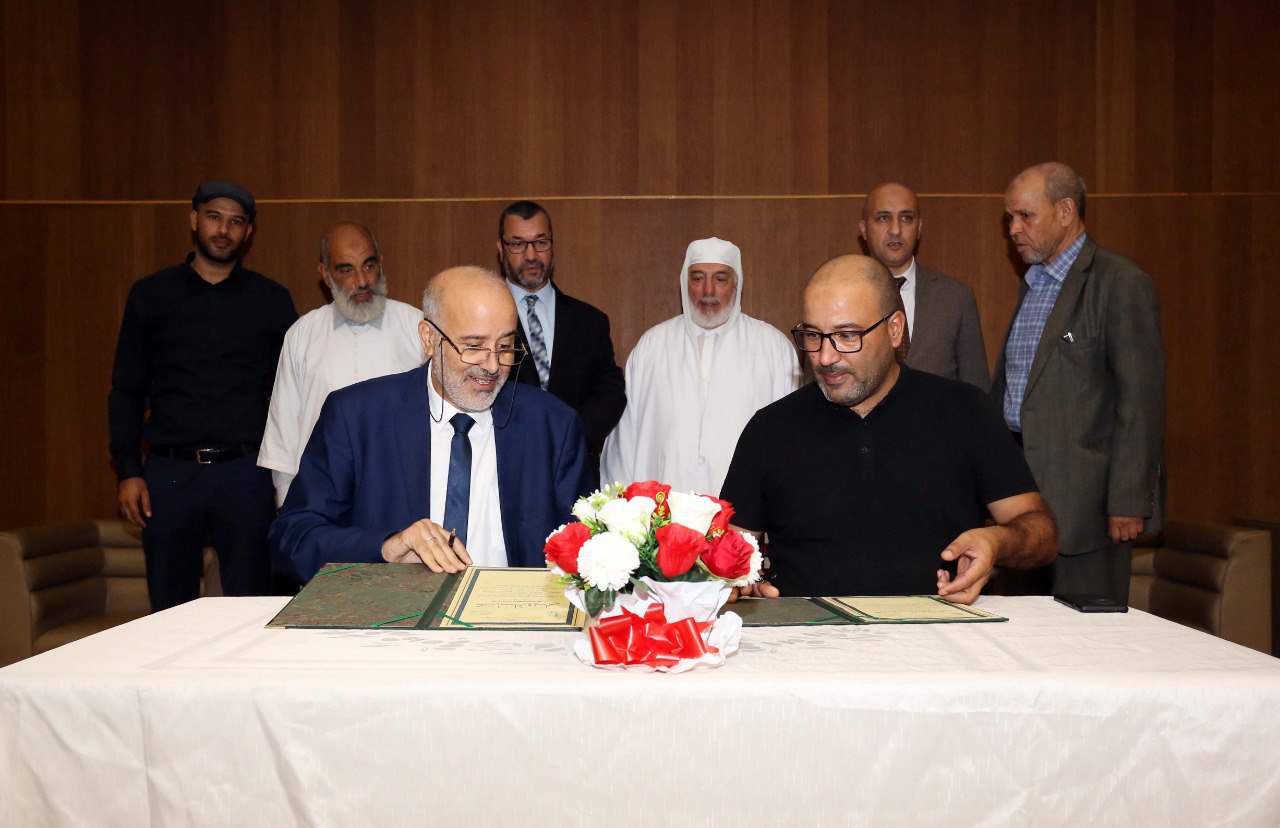 5954255137339984324_121